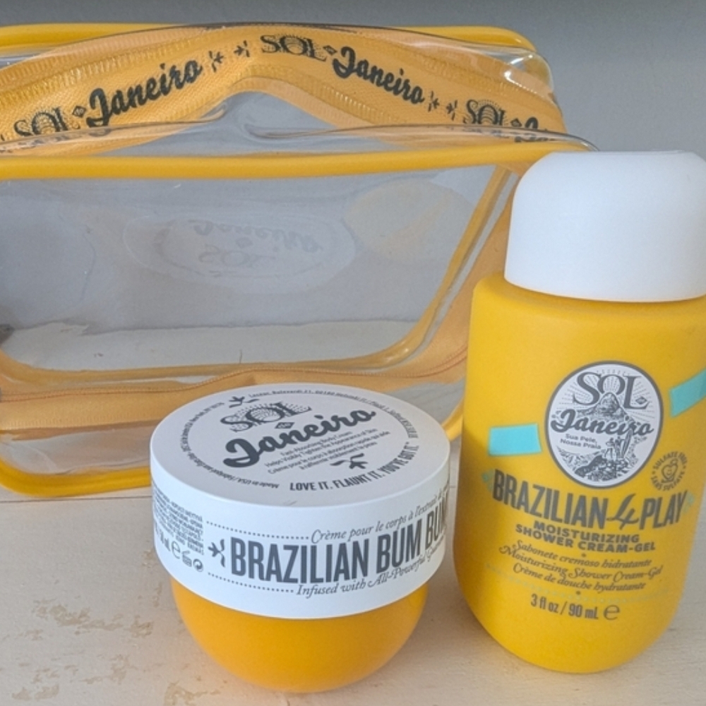 Sol de Janeiro 3 PC Set Brazilian Bum Bum  Brazilian 4 Play Shower Gel And Case